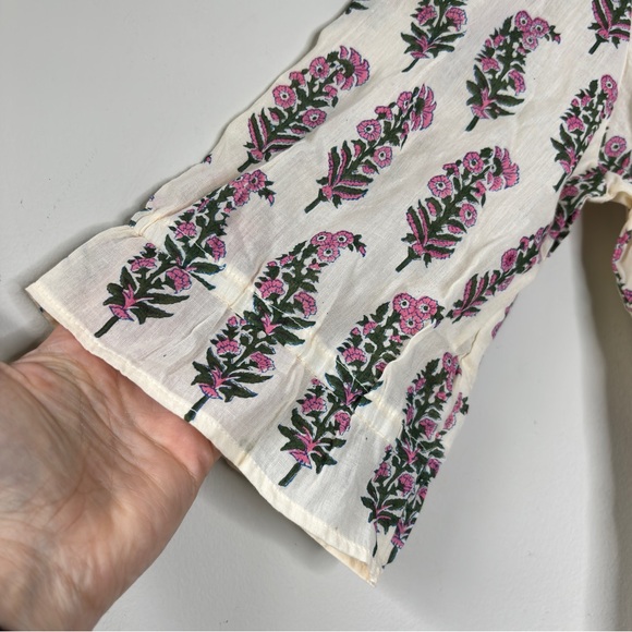 SZ Floral Ruffle Blouse - White and Pink - Picture 5 of 12